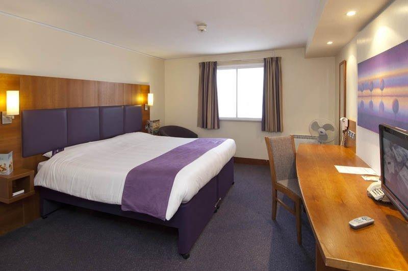 Premier Inn Liverpool Esterno foto