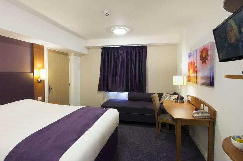 Premier Inn Liverpool Esterno foto
